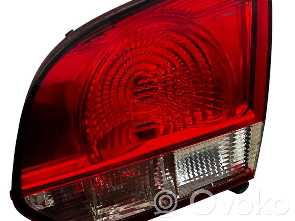 Volkswagen Golf VI Luci posteriori del portellone del bagagliaio 