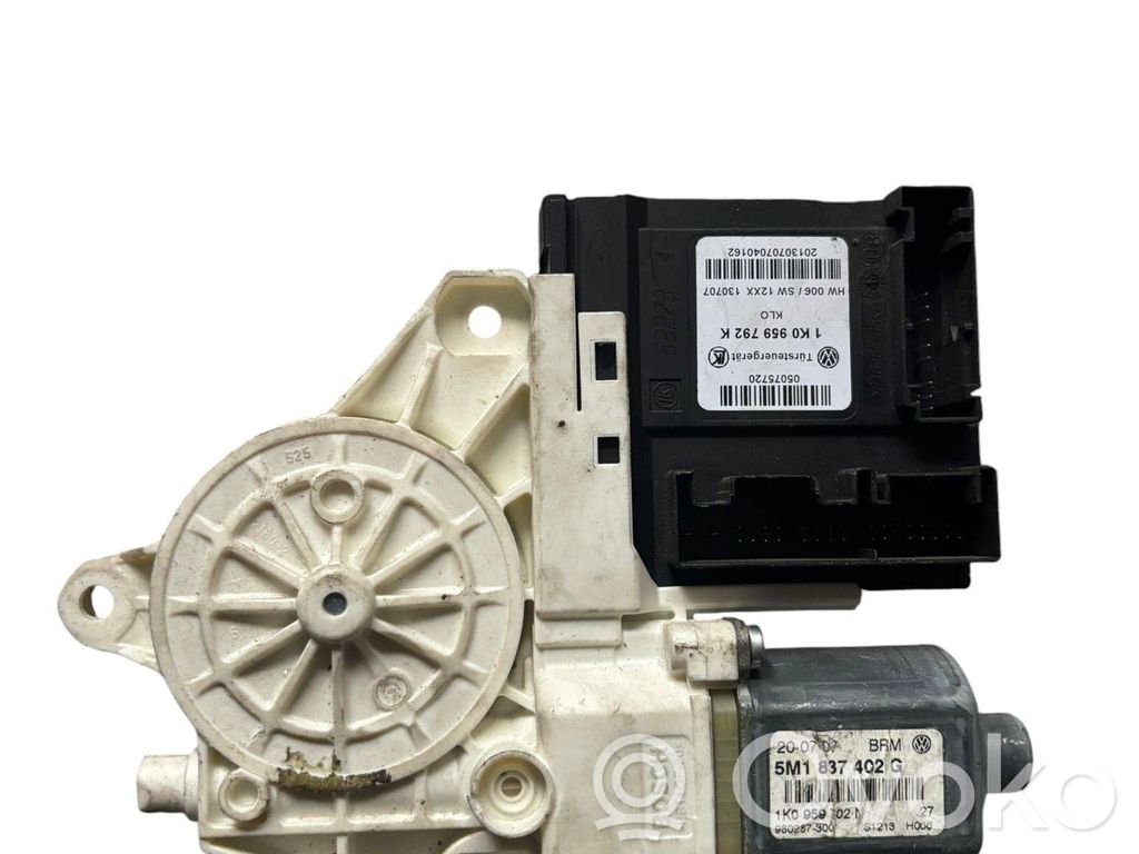 Silnik regulatora szyby drzwi przednich   5M1837402G