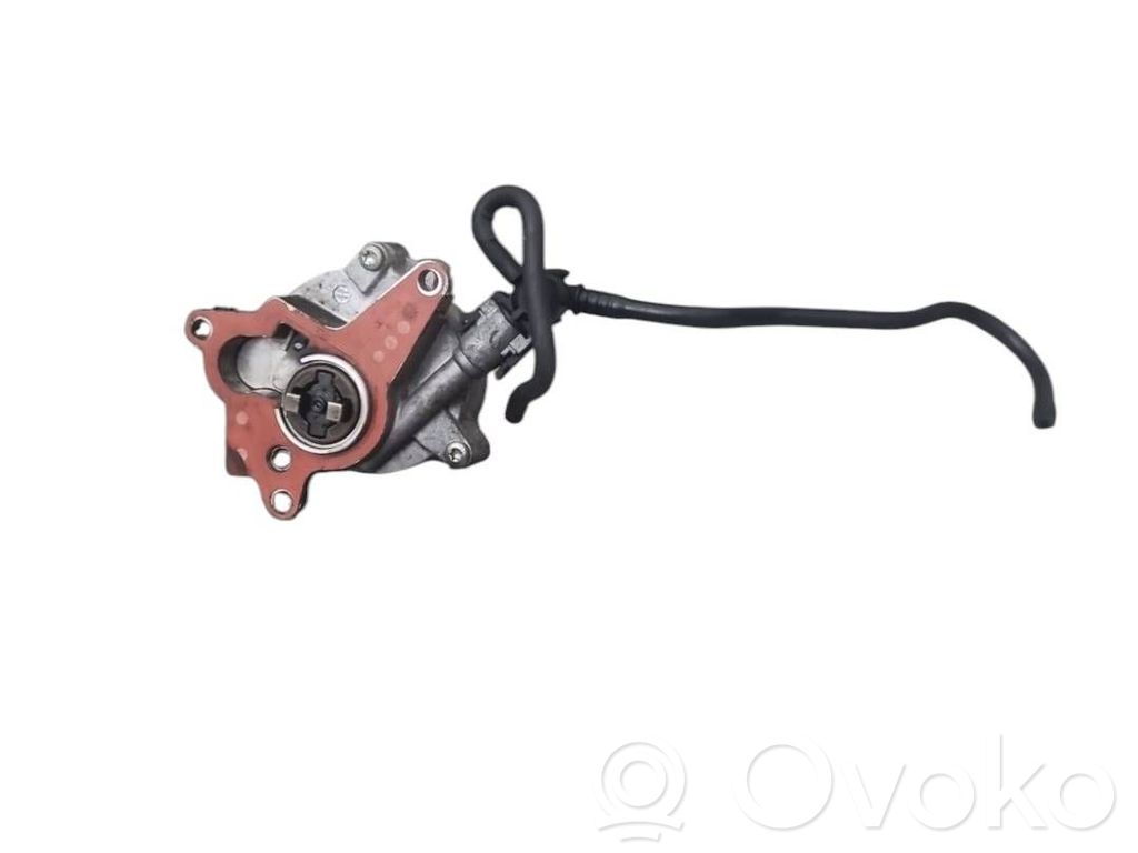 BMW 3 F30 F35 F31 Vakuumo pompa 