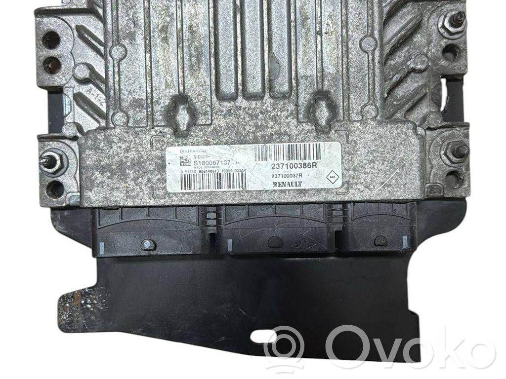 Renault Megane III Sterownik / Moduł ECU 