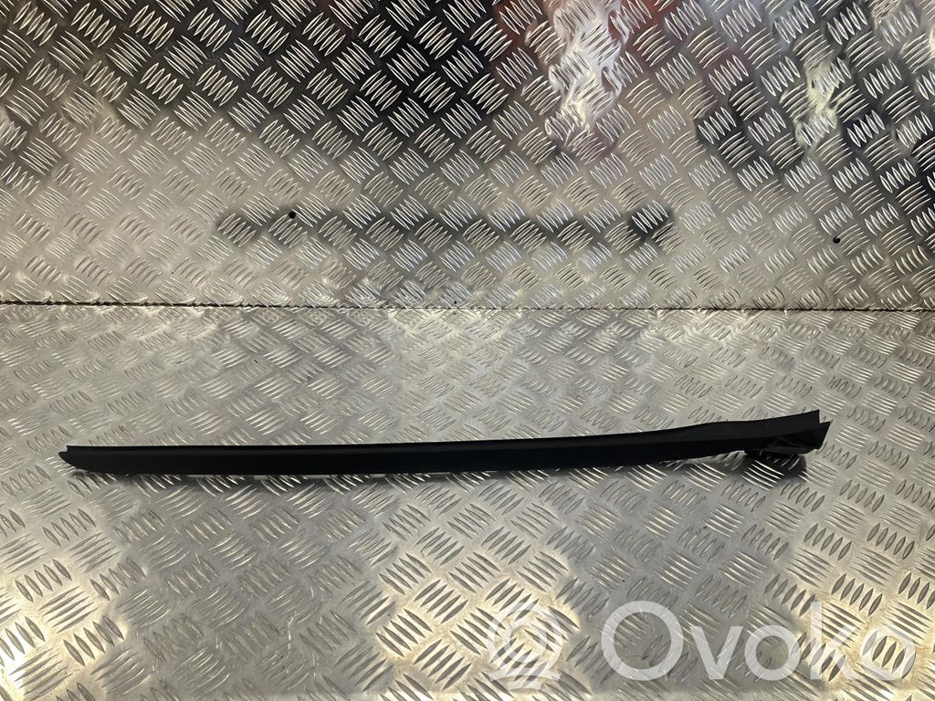 BMW 2 F44 Rivestimento parabrezza 