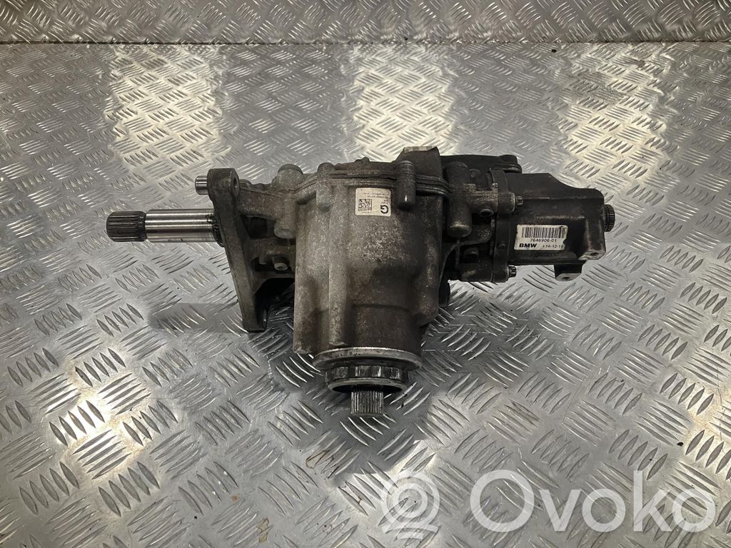 BMW X1 F48 F49 Skrzynia rozdzielcza / Reduktor 