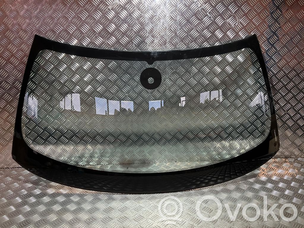 Front windscreen/windshield window   2023R,2023R