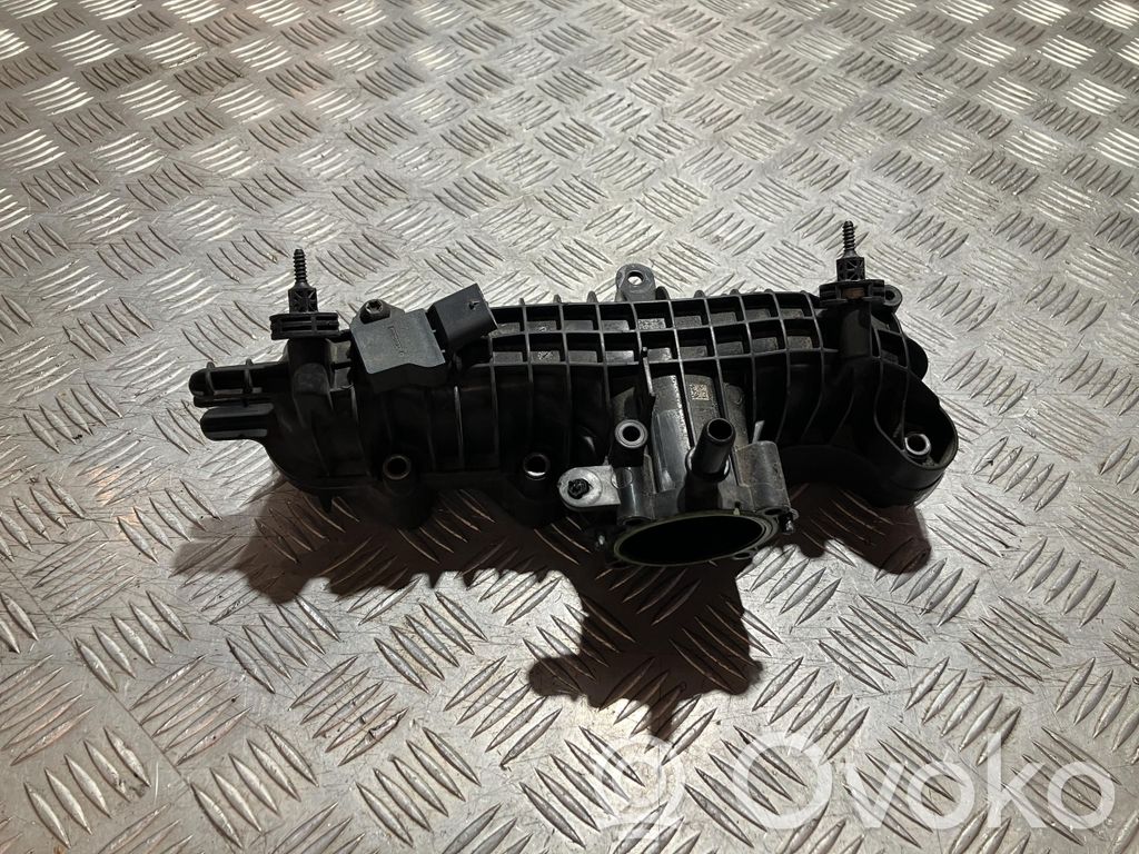 Volvo XC40 Colector de admisión 