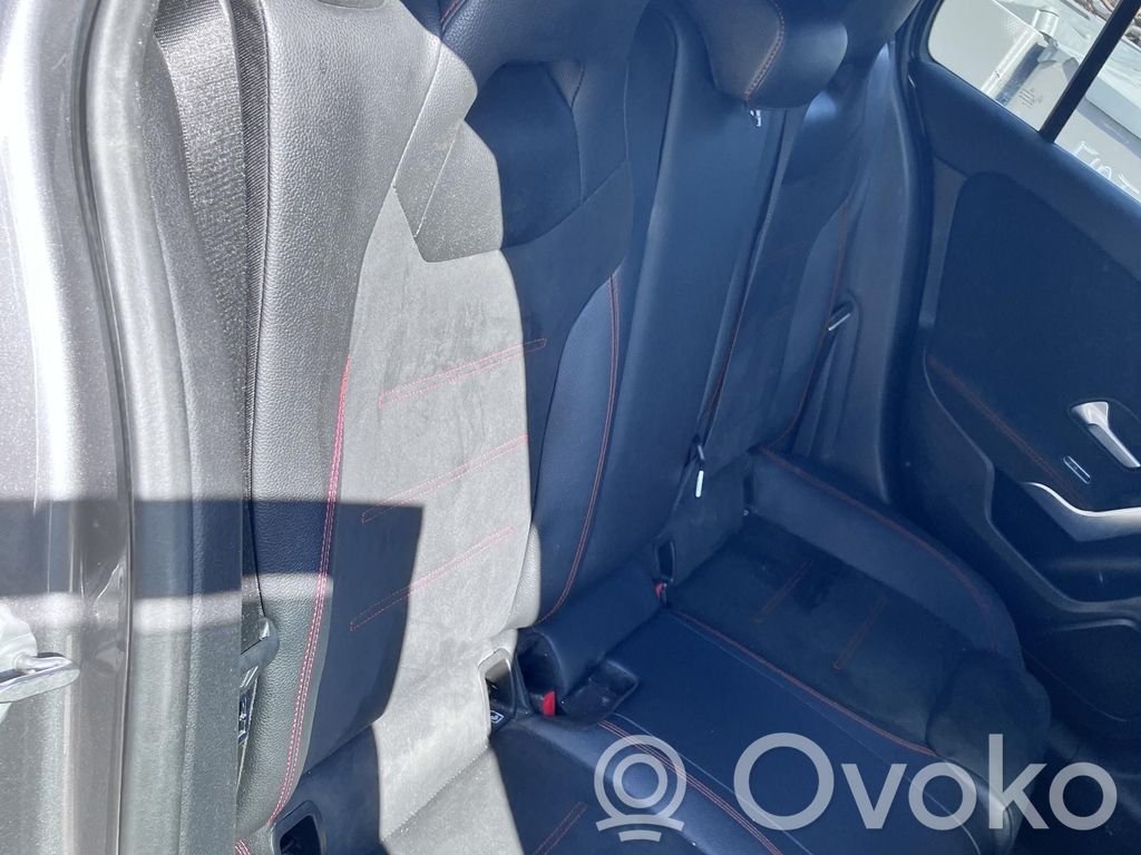 Mercedes-Benz A W177 AMG Otrā sēdekļu rinda 
