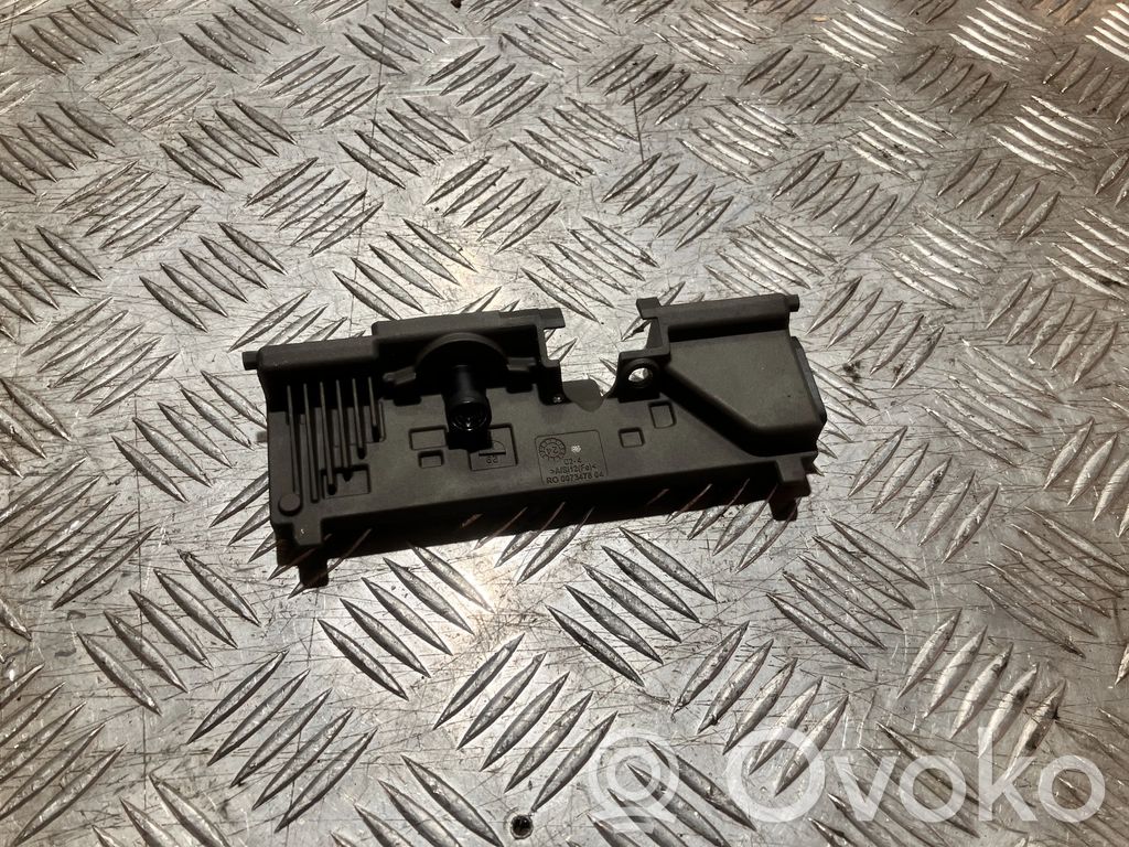 BMW 1 F70 Distronic sensor radar 