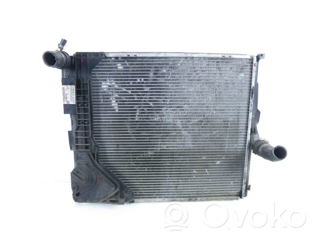 BMW X3 E83 Coolant radiator 