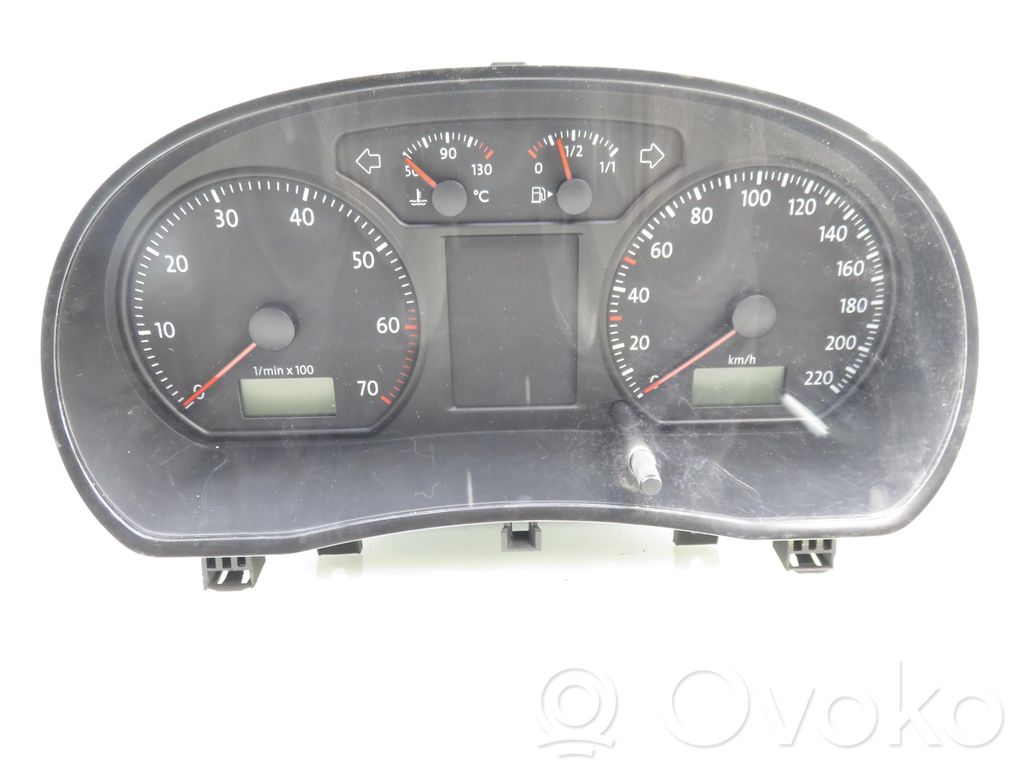 Volkswagen Polo IV 9N3 Licznik / Prędkościomierz 