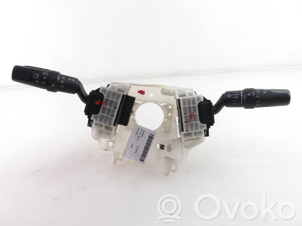 Mazda 5 Wiper turn signal indicator stalk/switch 