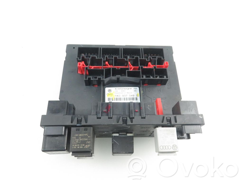 Volkswagen Jetta V Central body control module 
