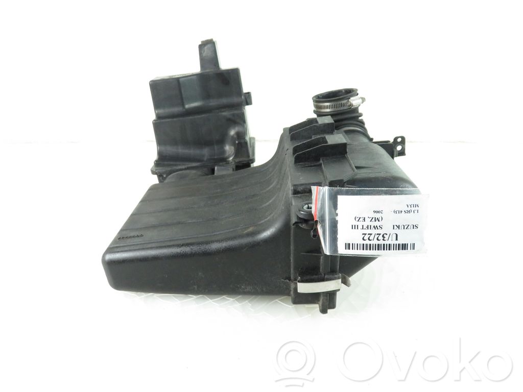Suzuki Swift I Air filter box 