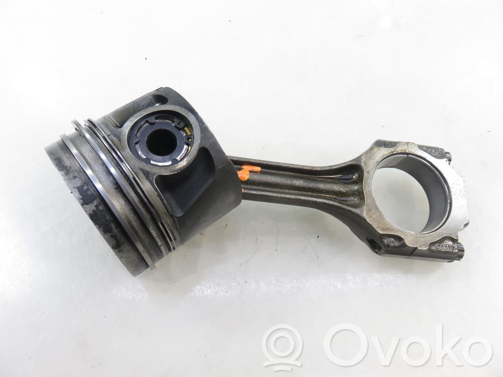 Volvo 850 Pistón con biela 