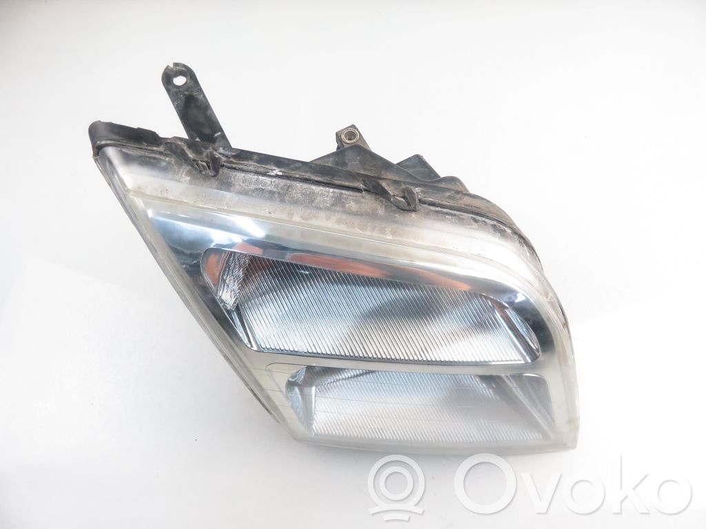Lampa przednia