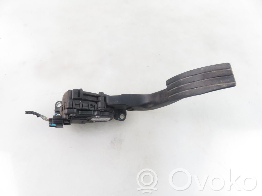 Renault Twingo II Accelerator throttle pedal 