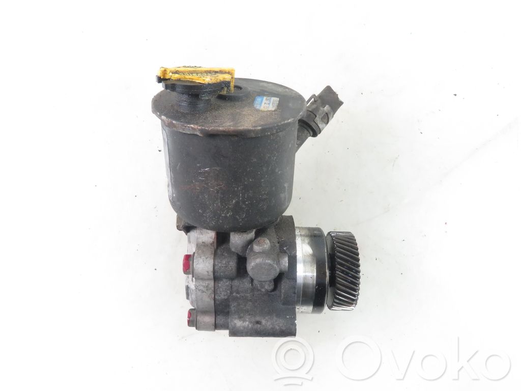 Mazda Premacy Power steering pump 