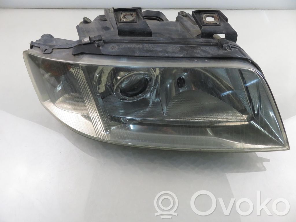 Scheinwerfer