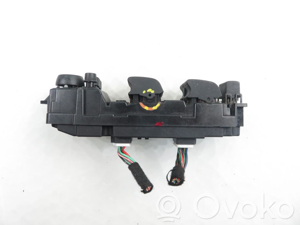 Mazda 2 Electric window control switch 