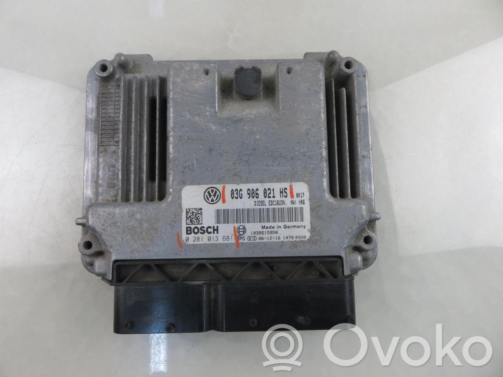 Volkswagen Caddy Calculateur moteur ECU 