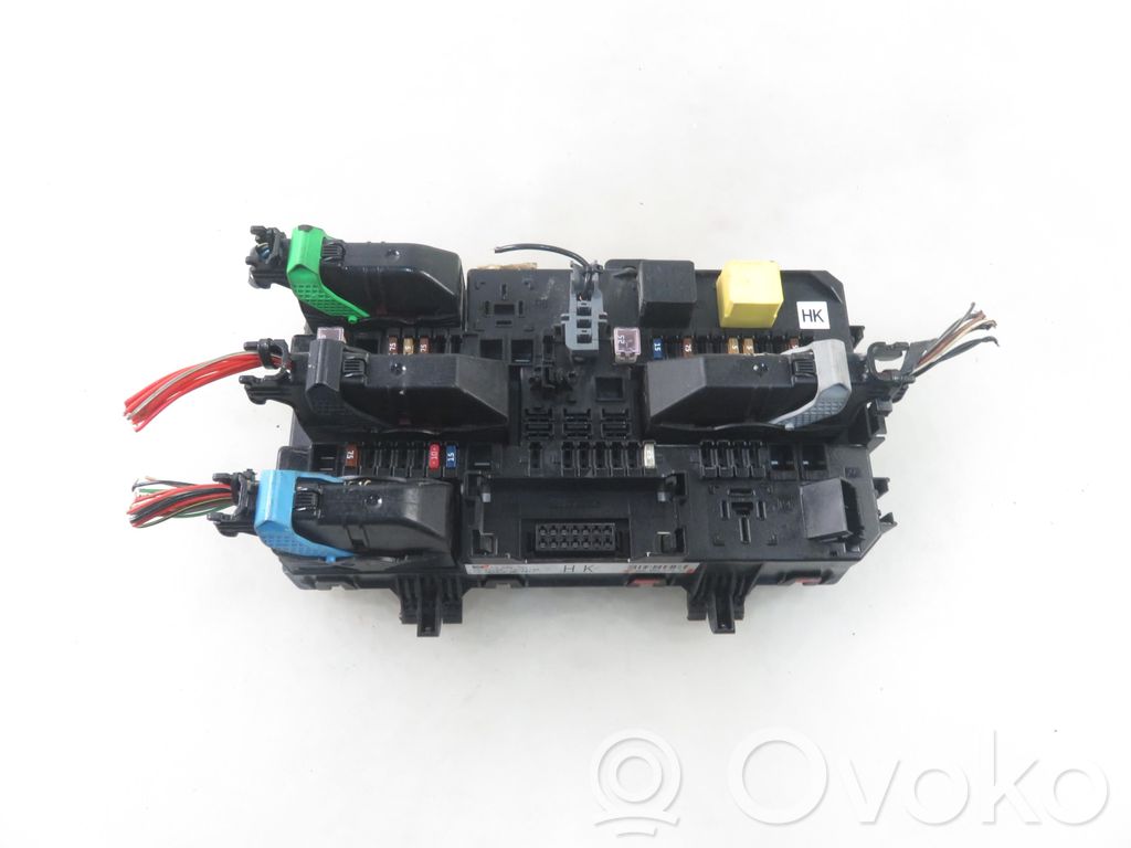 Opel Astra H Central body control module 
