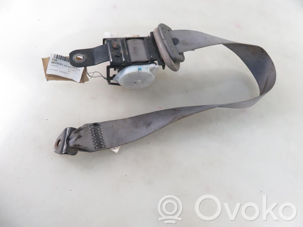 Nissan Navara D22 Cinturón trasero 