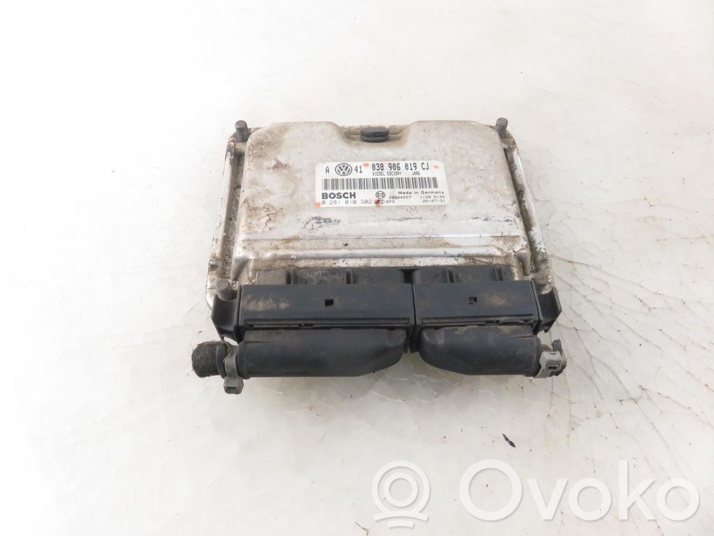 Volkswagen Golf IV Centralina/modulo del motore 