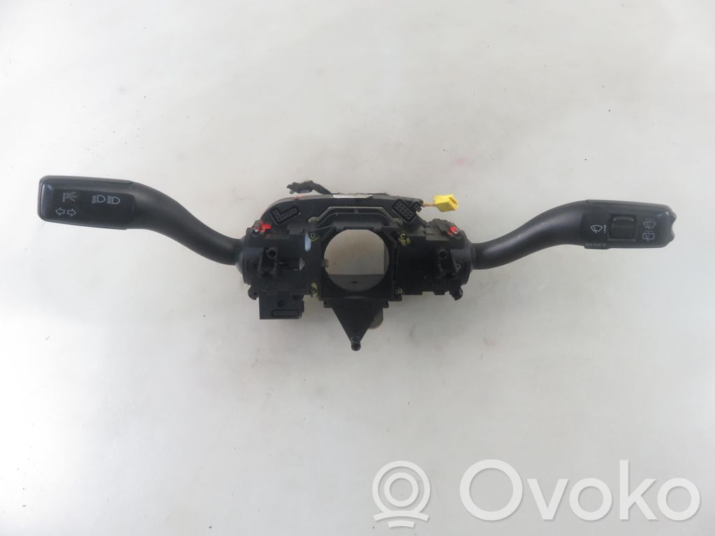 Audi A4 S4 B6 8E 8H Leva/interruttore dell’indicatore di direzione e tergicristallo 