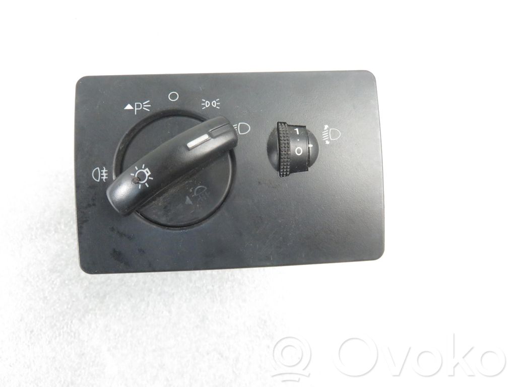 Lukturu slēdzis   3M5T13A024EA,3M5T13A024EA