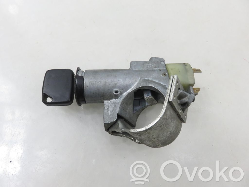 Opel Astra F Užvedimo spynelė 
