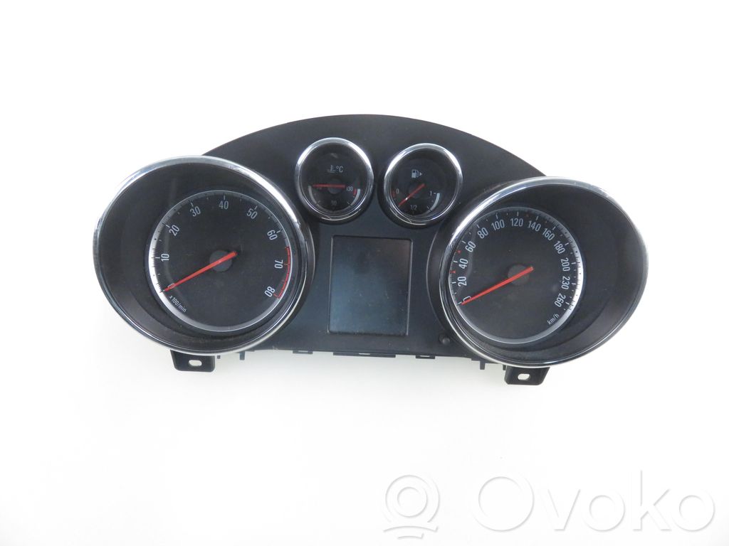 Opel Astra J Speedometer (instrument cluster) 