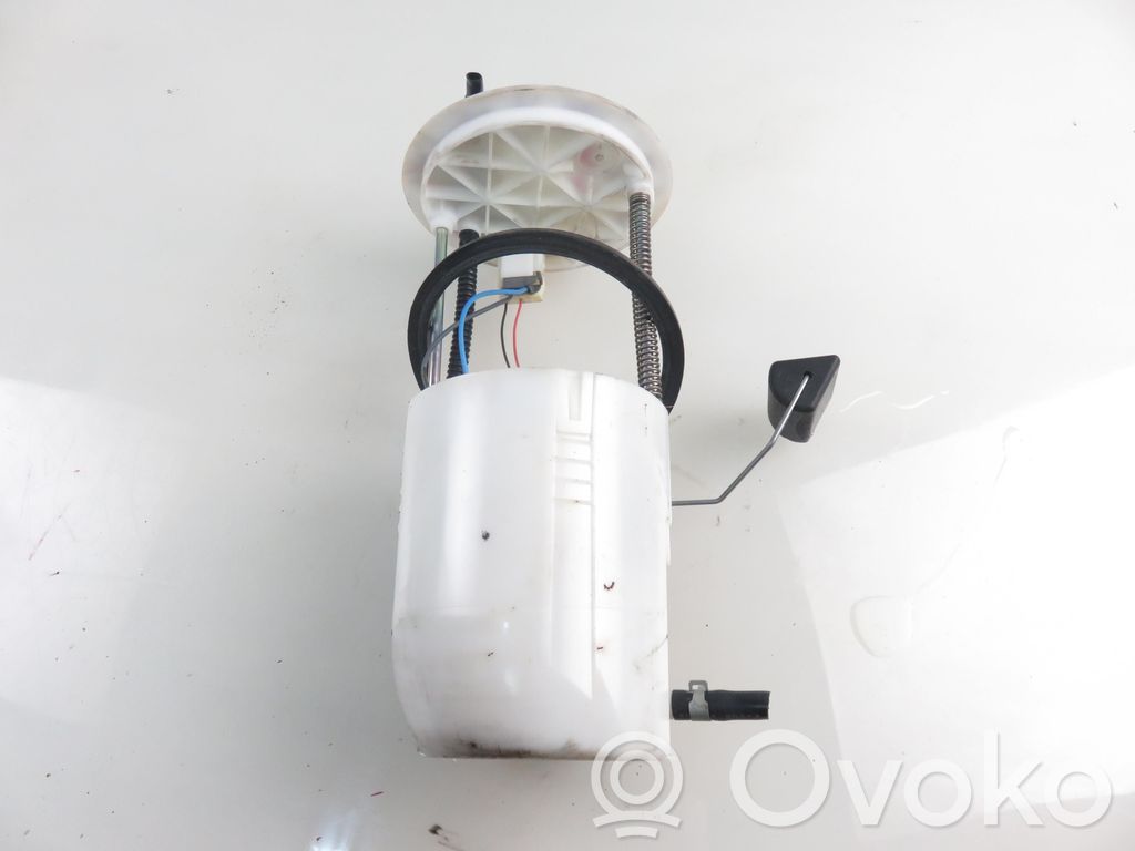 Mitsubishi Outlander Pompa carburante immersa
