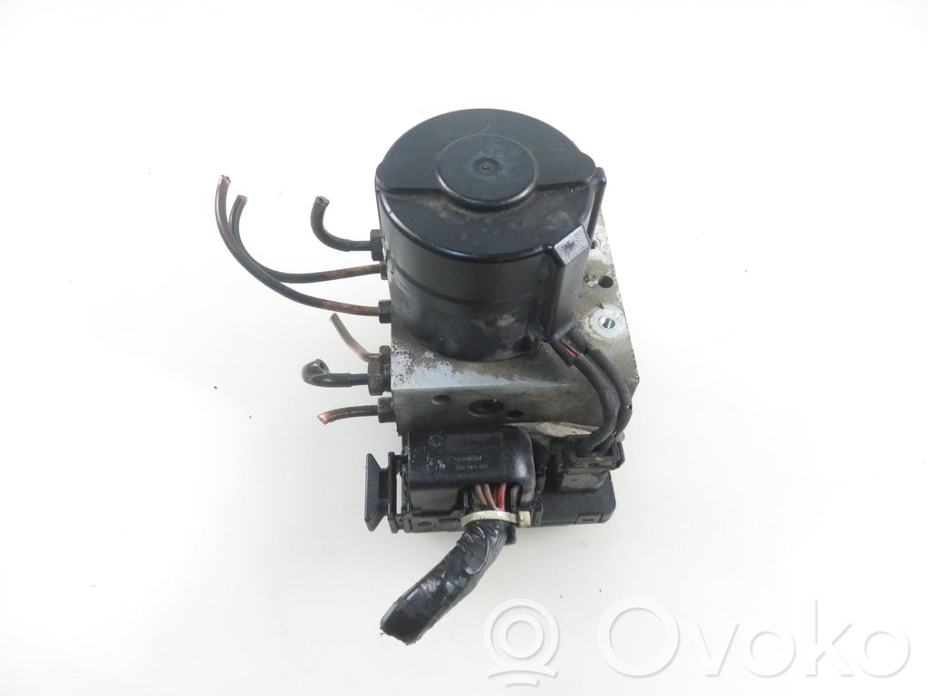 Volkswagen PASSAT B4 Pompa ABS 