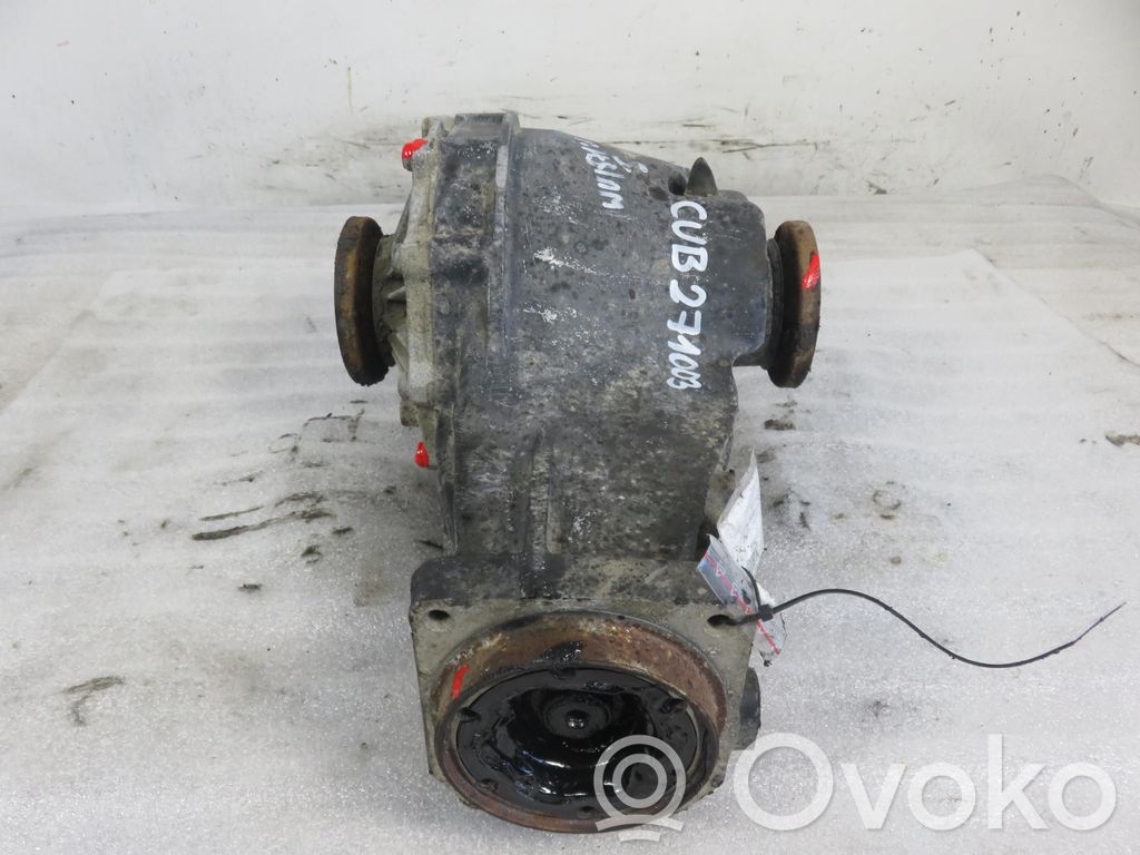 Audi A6 S6 C5 4B Galinis reduktorius 