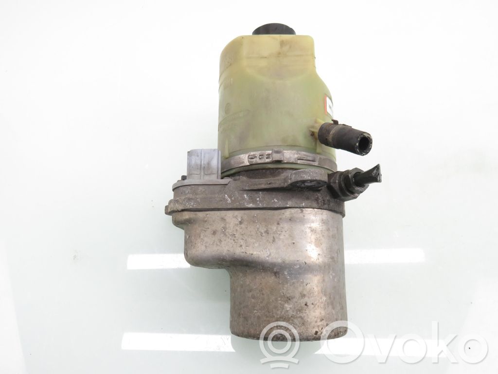 Ford Focus C-MAX Power steering pump 
