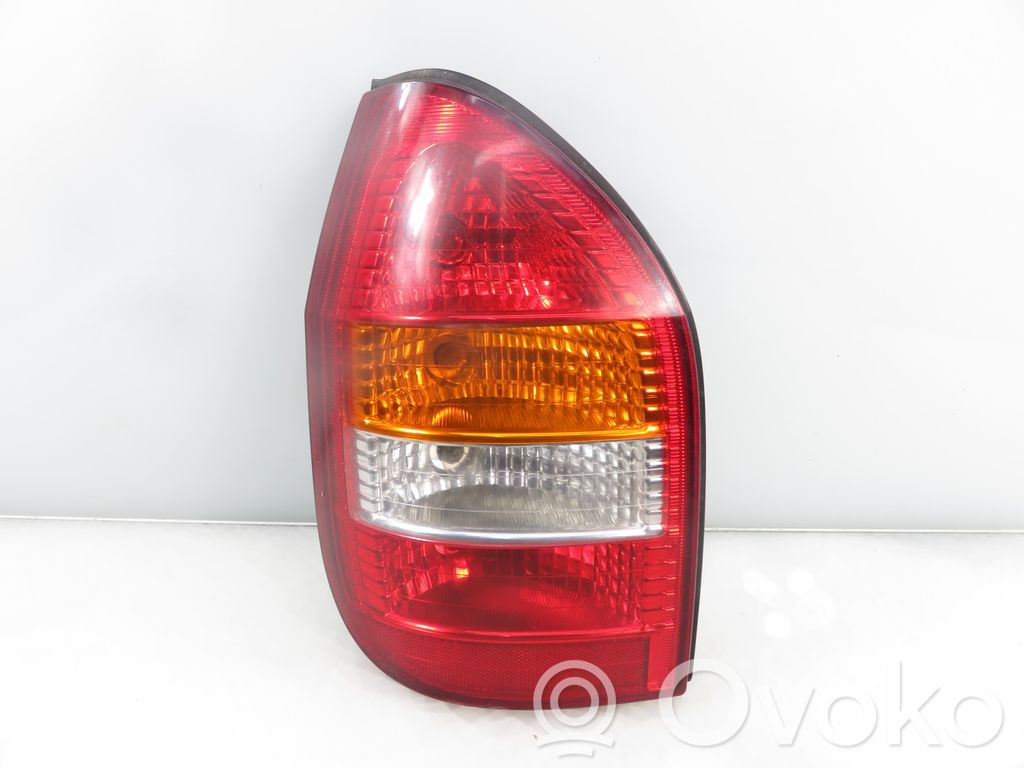Opel Zafira A Feux arrière / postérieurs