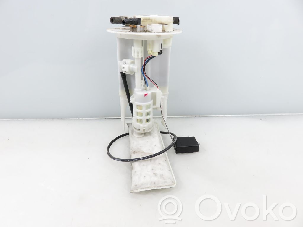 Toyota Yaris Pompa carburante immersa 