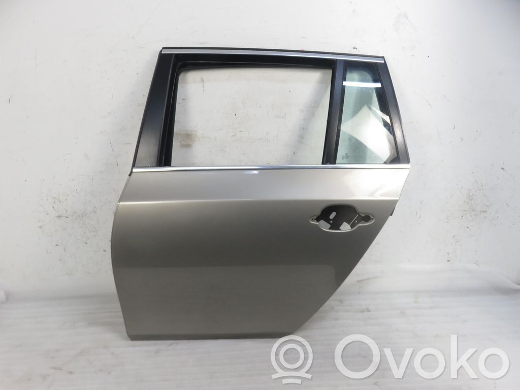 Rear door