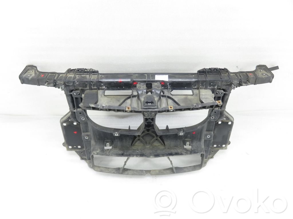BMW 1 E81 E87 Staffa del pannello di supporto del radiatore parte superiore 
