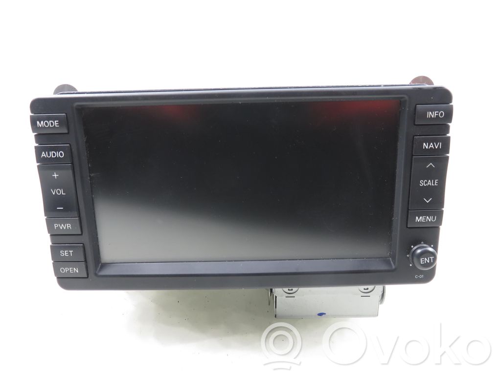 Citroen C-Crosser Panel / Radioodtwarzacz CD/DVD/GPS 