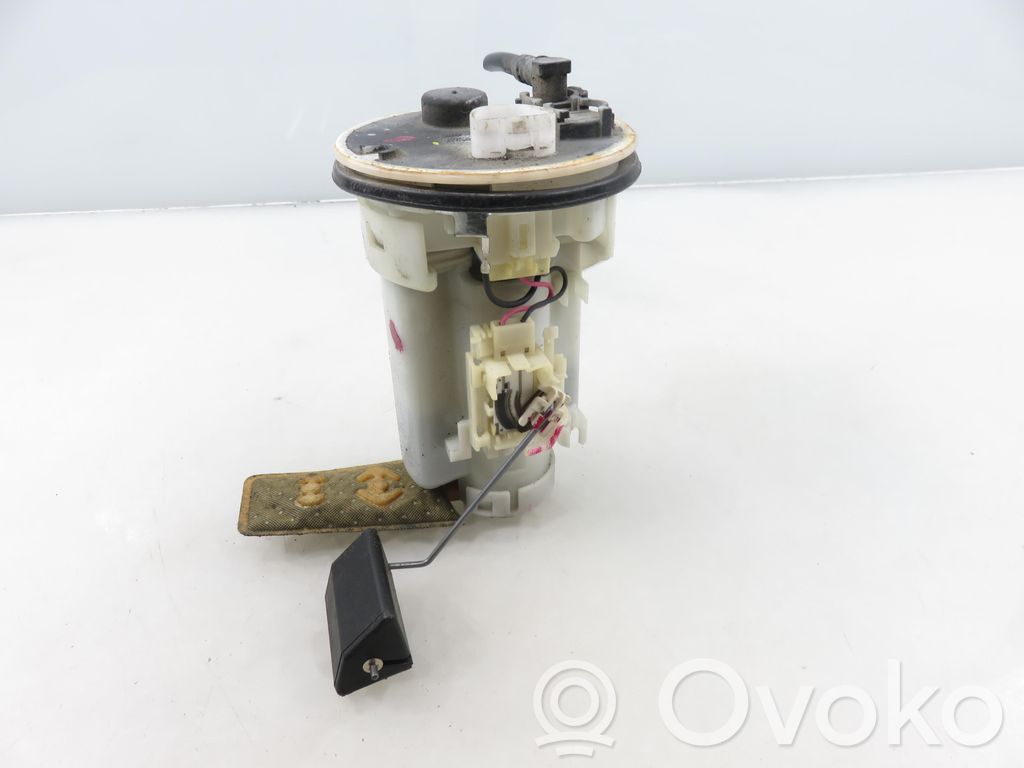 Toyota Corolla Verso E121 Bomba interna de combustible 