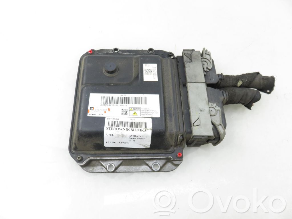 Opel Astra J Sterownik / Moduł ECU 