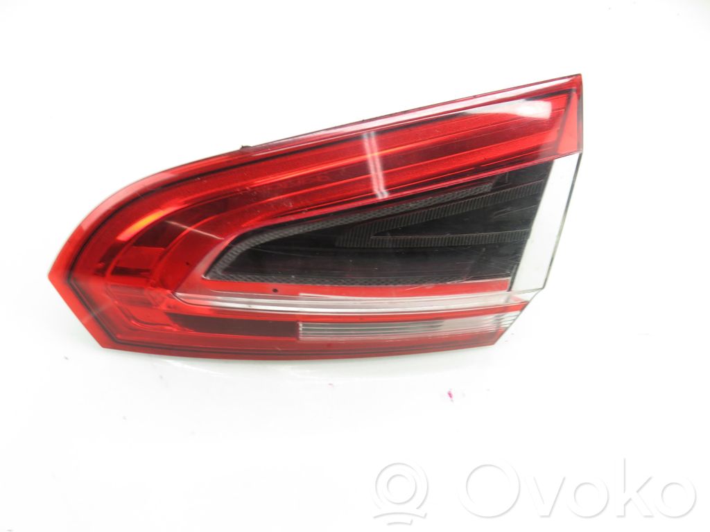 Rear/tail lights   AM2113A602AD,AM2113A602AD