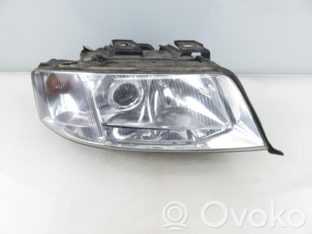Audi A6 S6 C5 4B Far 