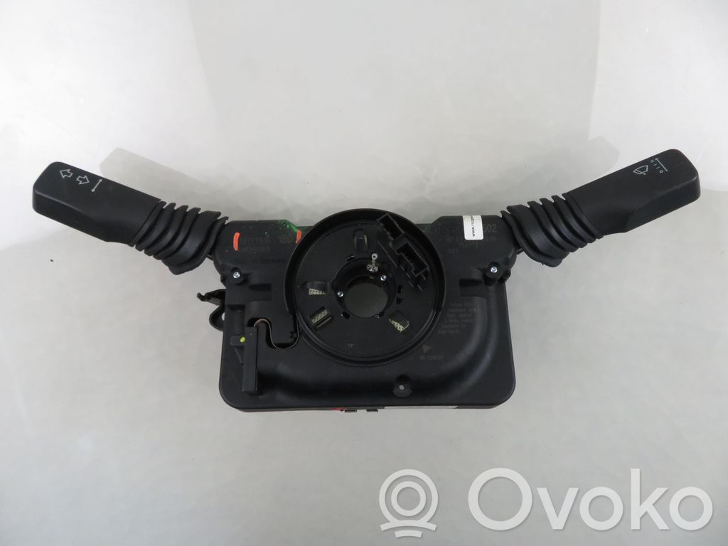 Opel Zafira B Leva/interruttore dell’indicatore di direzione e tergicristallo 