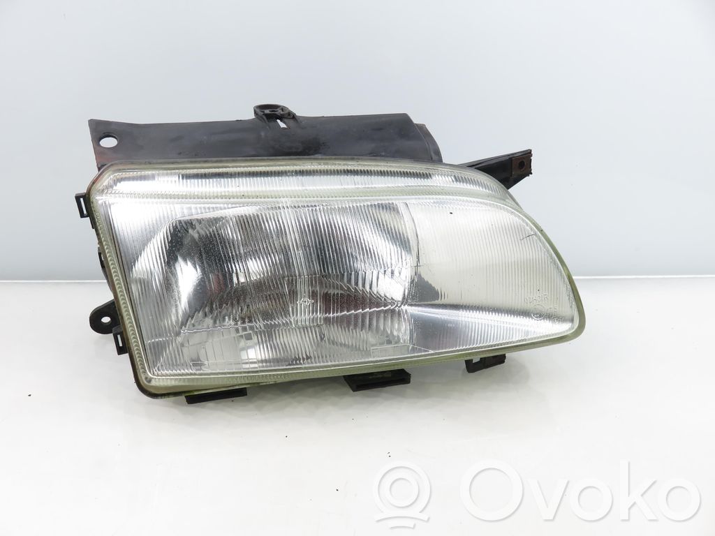 Lampa przednia