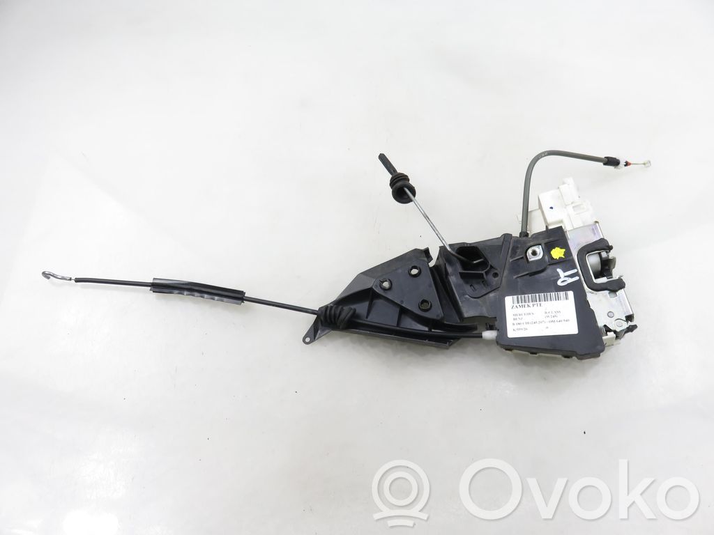 Mercedes-Benz B W245 Takaoven lukko