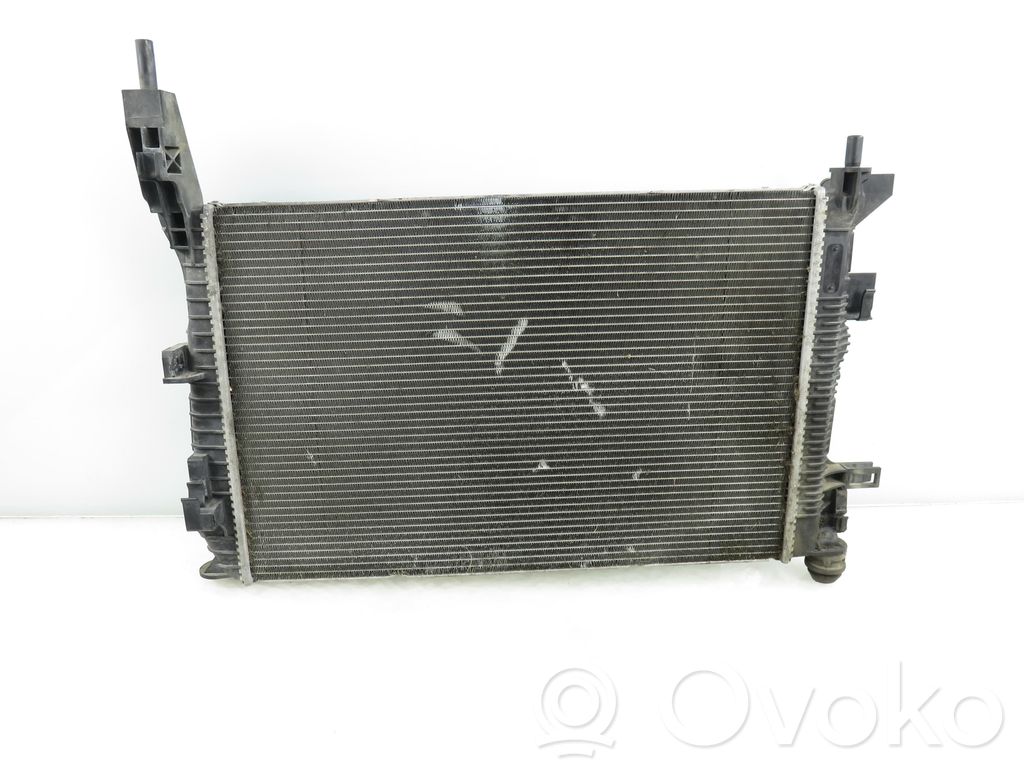 Ford Focus Dzesēšanas šķidruma radiators