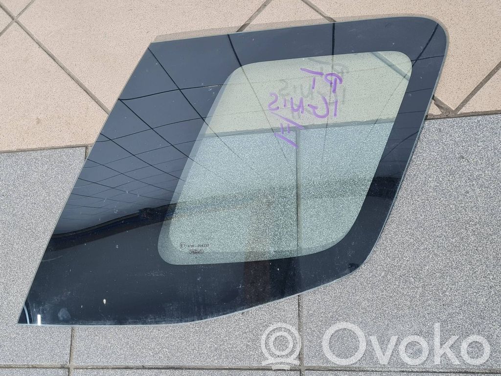 Rear side window
