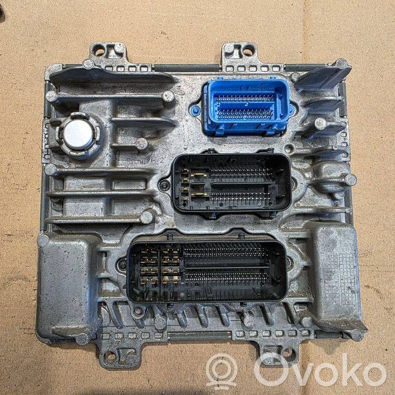 Opel Astra K Engine control unit/module 