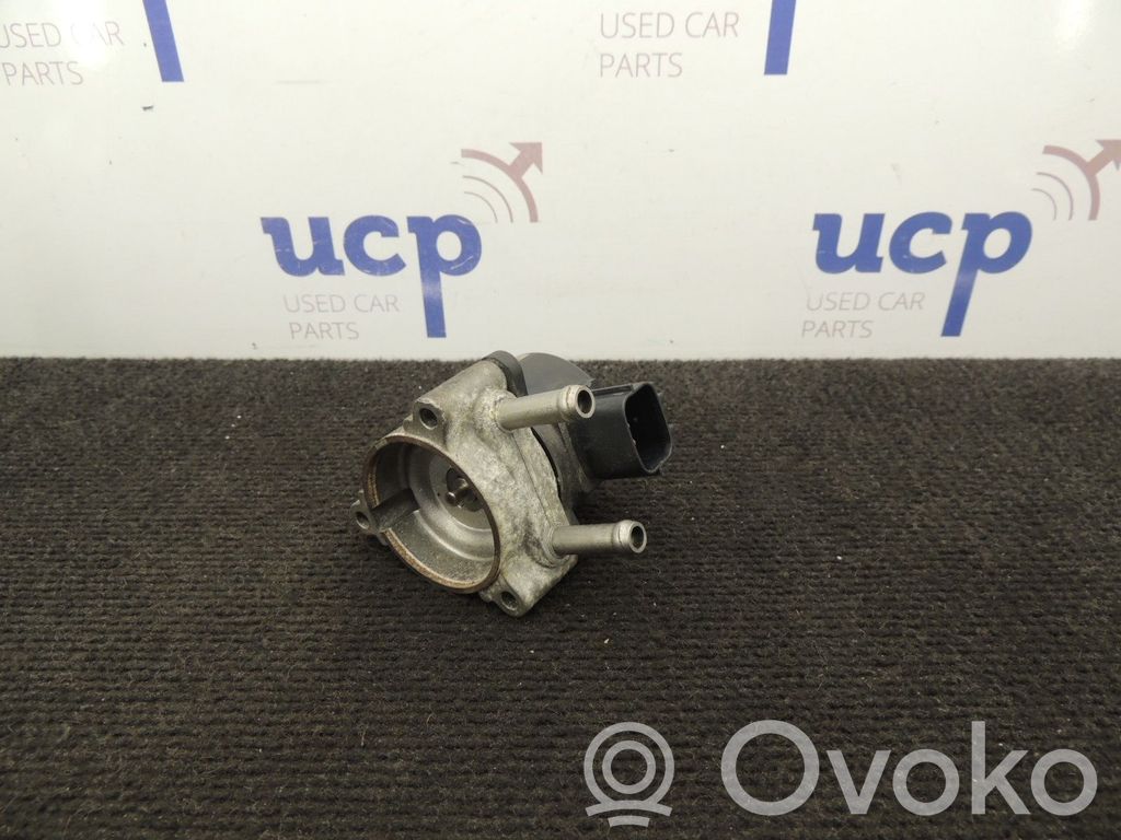 Nissan Primera EGR-venttiili 