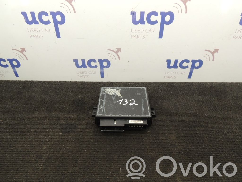 Otras unidades de control/módulos   D132